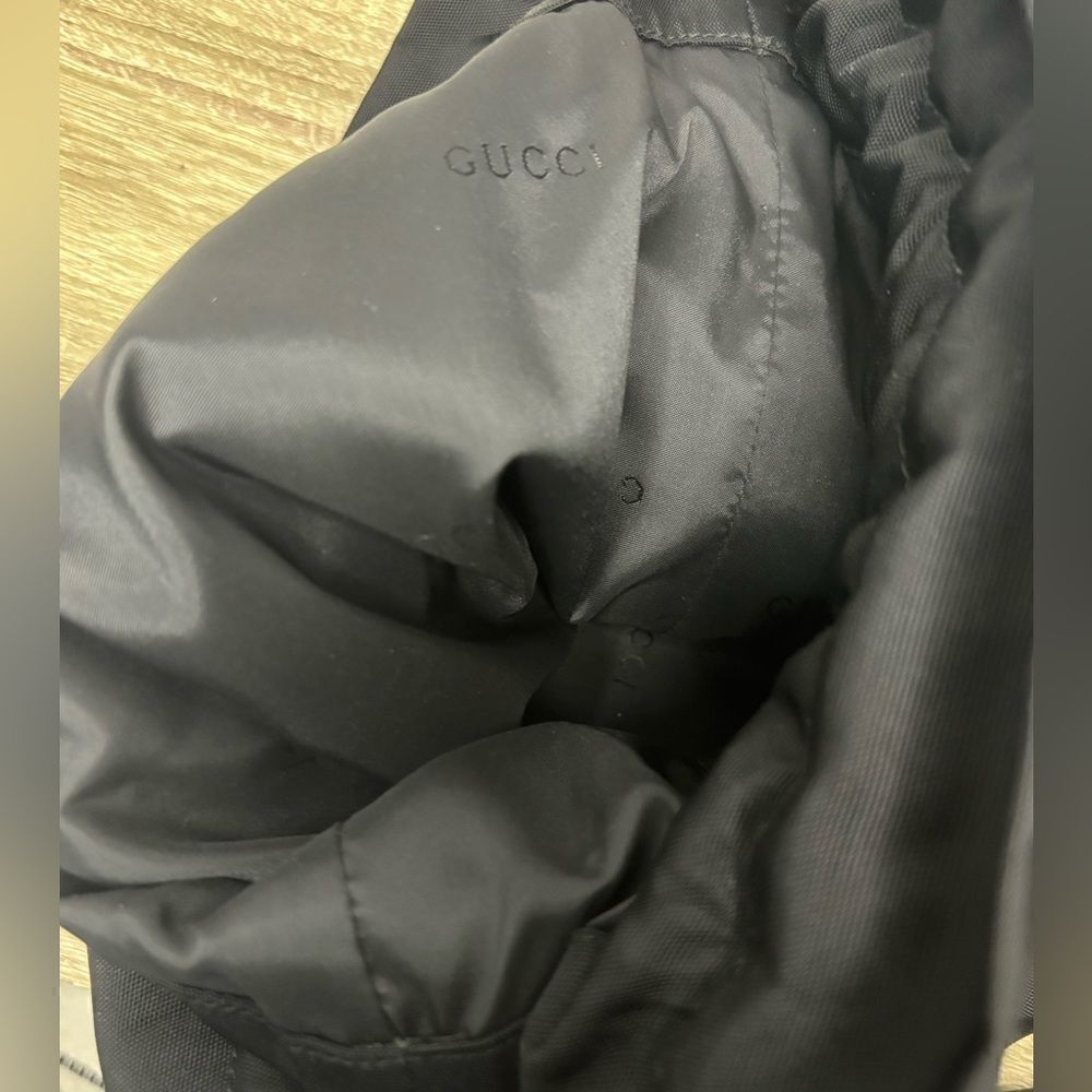 Gucci EUC vintage authenticated black nylon drawstring bucket shoulder bag - Picture 10 of 15